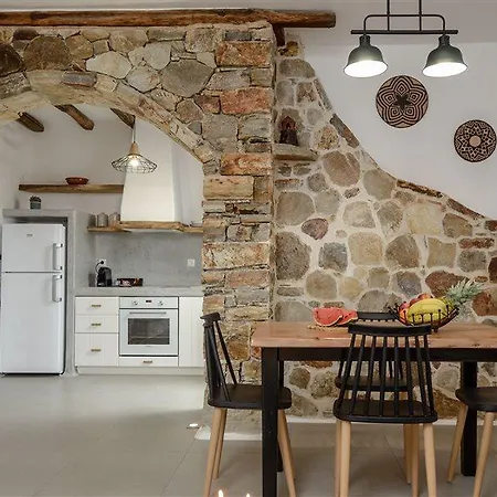 Naxos Finest & 3* Naxos City