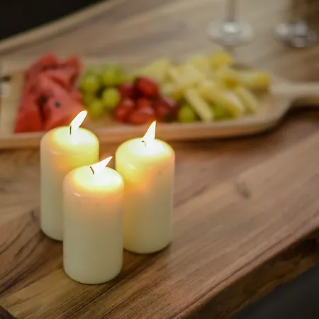 Naxos Finest & ホテル