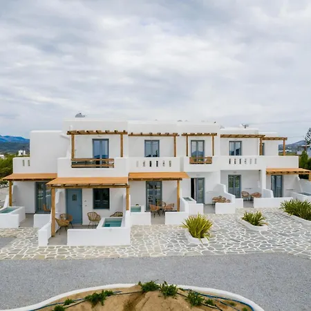 Naxos Finest & Hotel