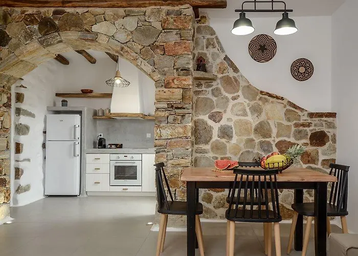 Naxos Finest & 3* Naxos City