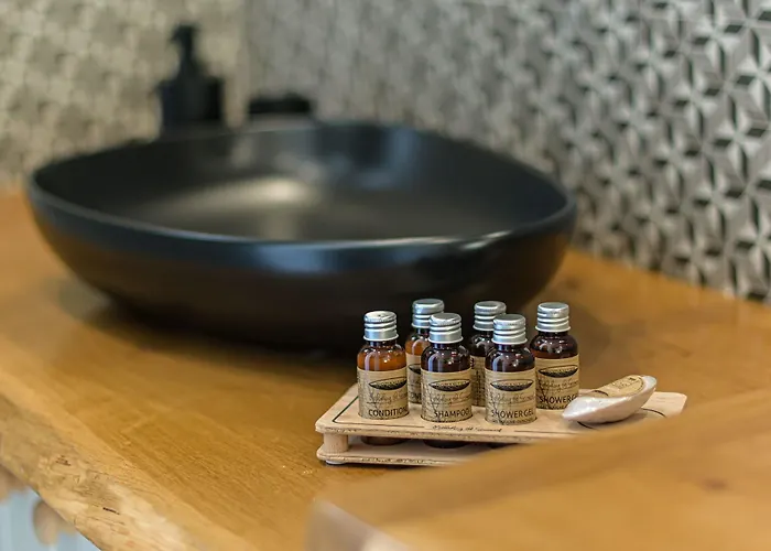 Naxos Finest & 3* Naxos City