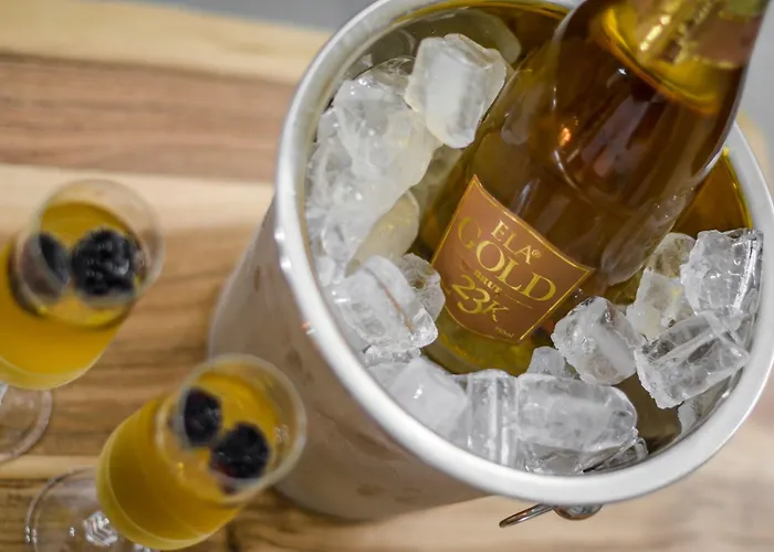 Naxos Finest & Naxos City