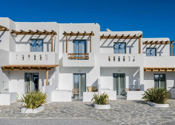 Naxos Finest & Naxos City