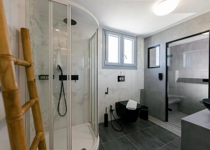 Naxos Finest & Otel Naxos City