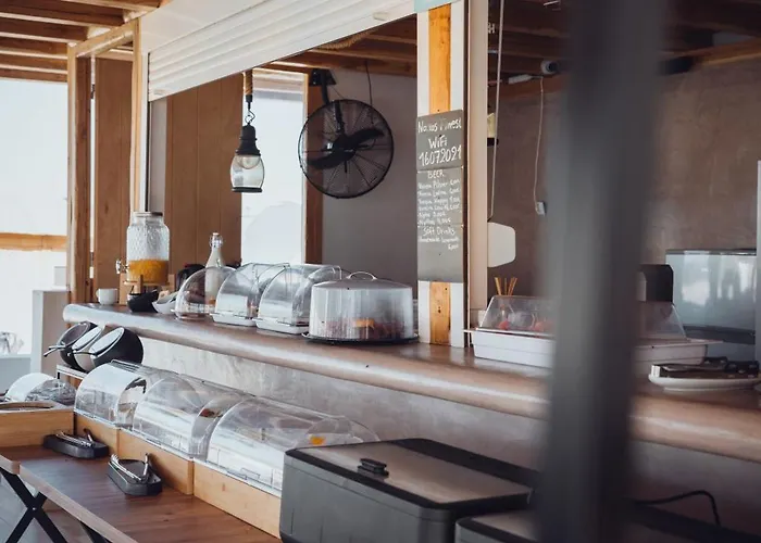 Naxos Finest & 3* Naxos City